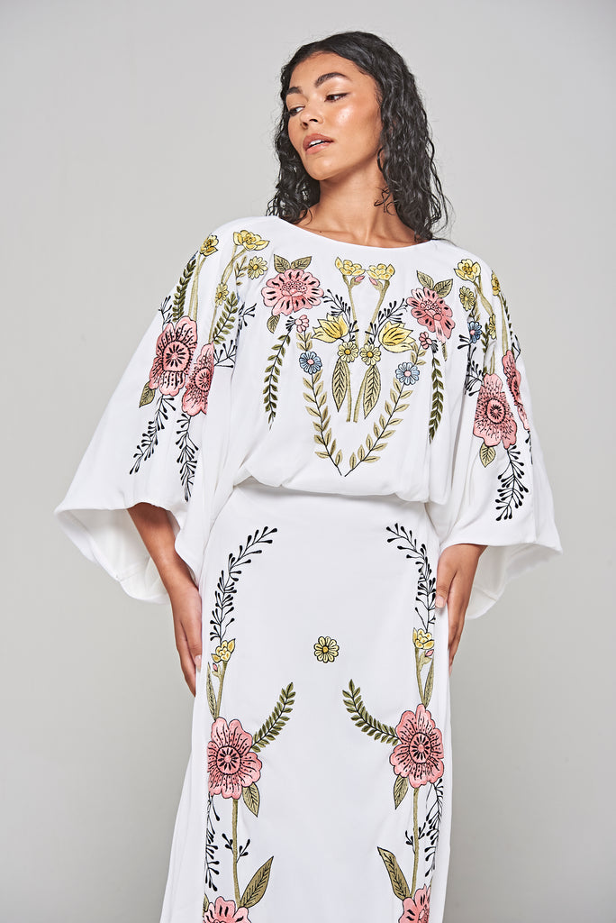 Evanthe White Floral Embroidered Twist Back Maxi Dress – Frock and Frill